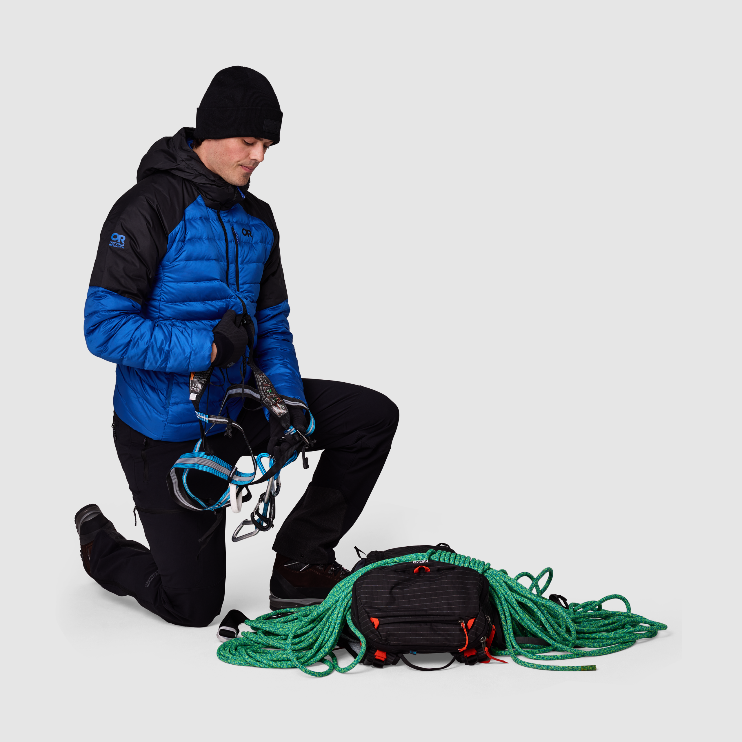 Men's Helium Down Hoodie - Image 10